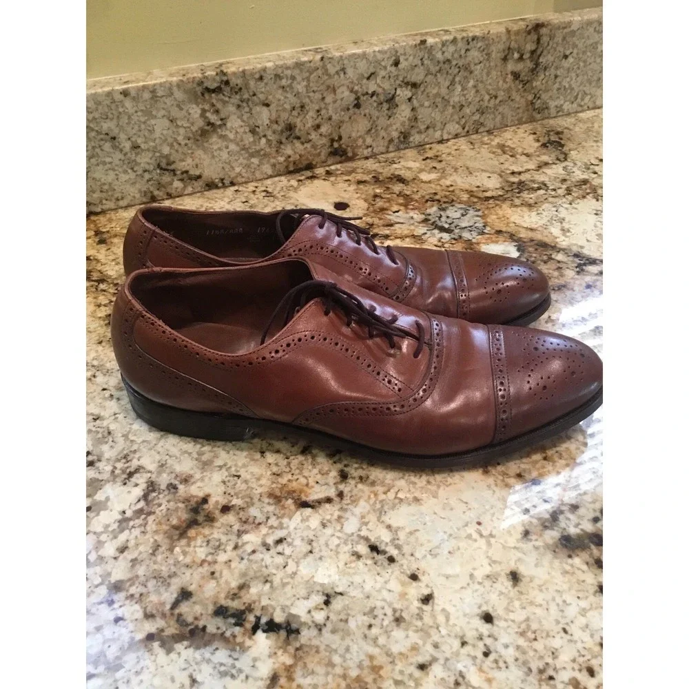 E.T. Wright Crosstown Cap Toe Oxfords Size 11.5 A Brown Leather